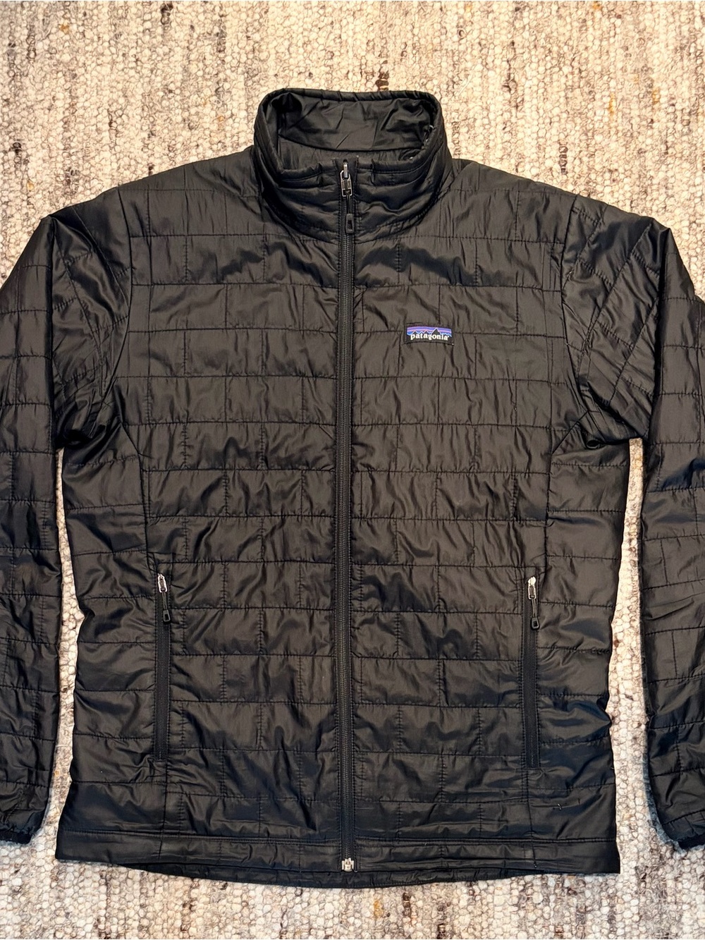 Patagonia Men’s Black Quilted Lightweight Puffer Jacket